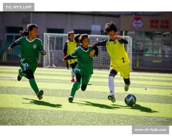 从小组第二到遗憾止步八强，大学生足球赛展现拼搏精神